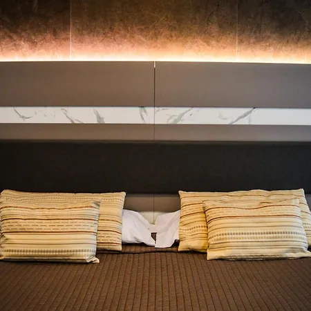 Mediterranea & Convention Center Hotell 4*