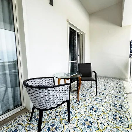 Mediterranea & Convention Center Hotell 4*