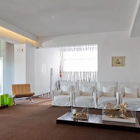 Hotell Mediterranea & Convention Center 4*