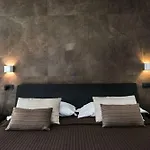 Mediterranea & Convention Center Otel Salerno