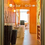 Mediterranea & Convention Center Otel Salerno