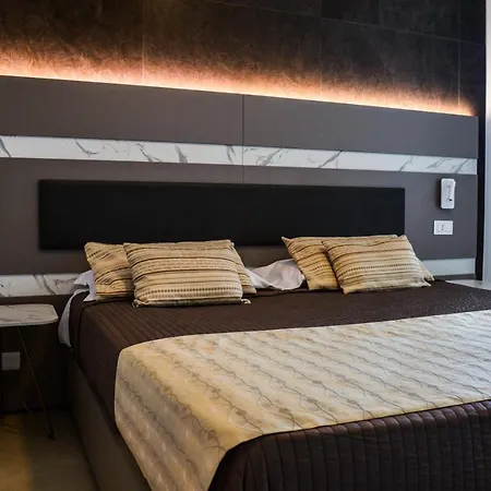 Mediterranea & Convention Center 4*