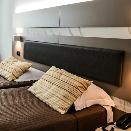 Mediterranea & Convention Center 4*