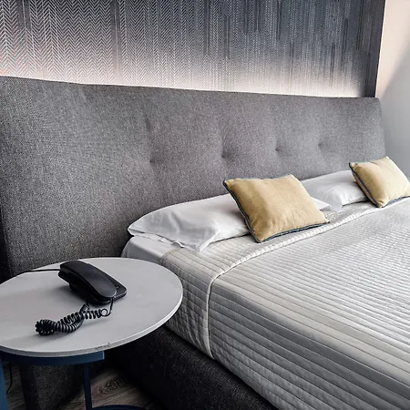 Mediterranea & Convention Center Hotel 4*