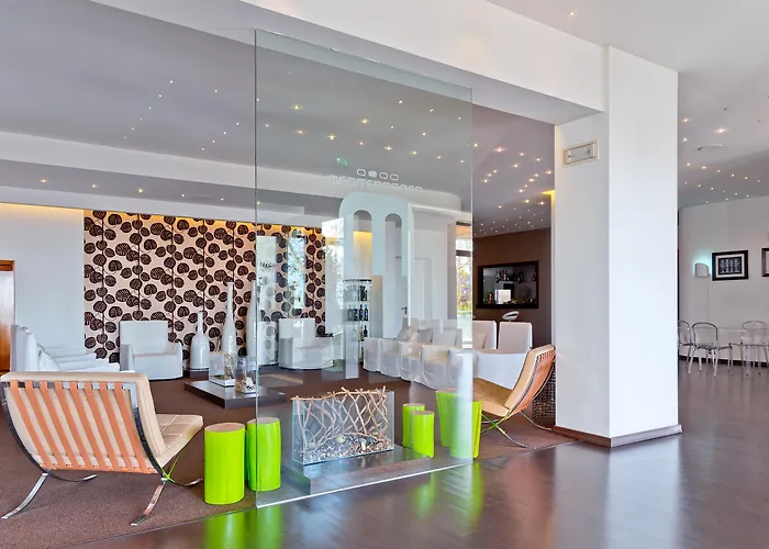 Mediterranea & Convention Center 4* Salernes