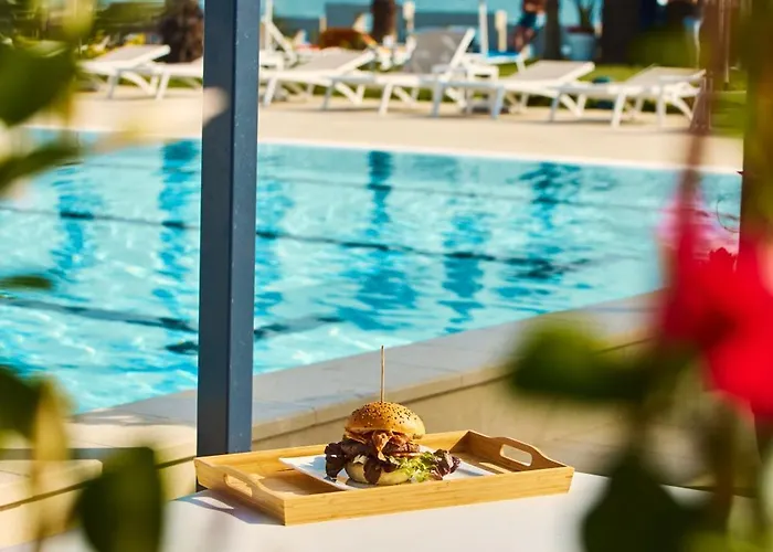 Mediterranea & Convention Center Hotel Salernes