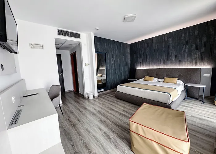 Mediterranea & Convention Center 4* Salernes